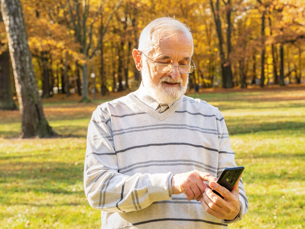 Older adults simpler viewing
